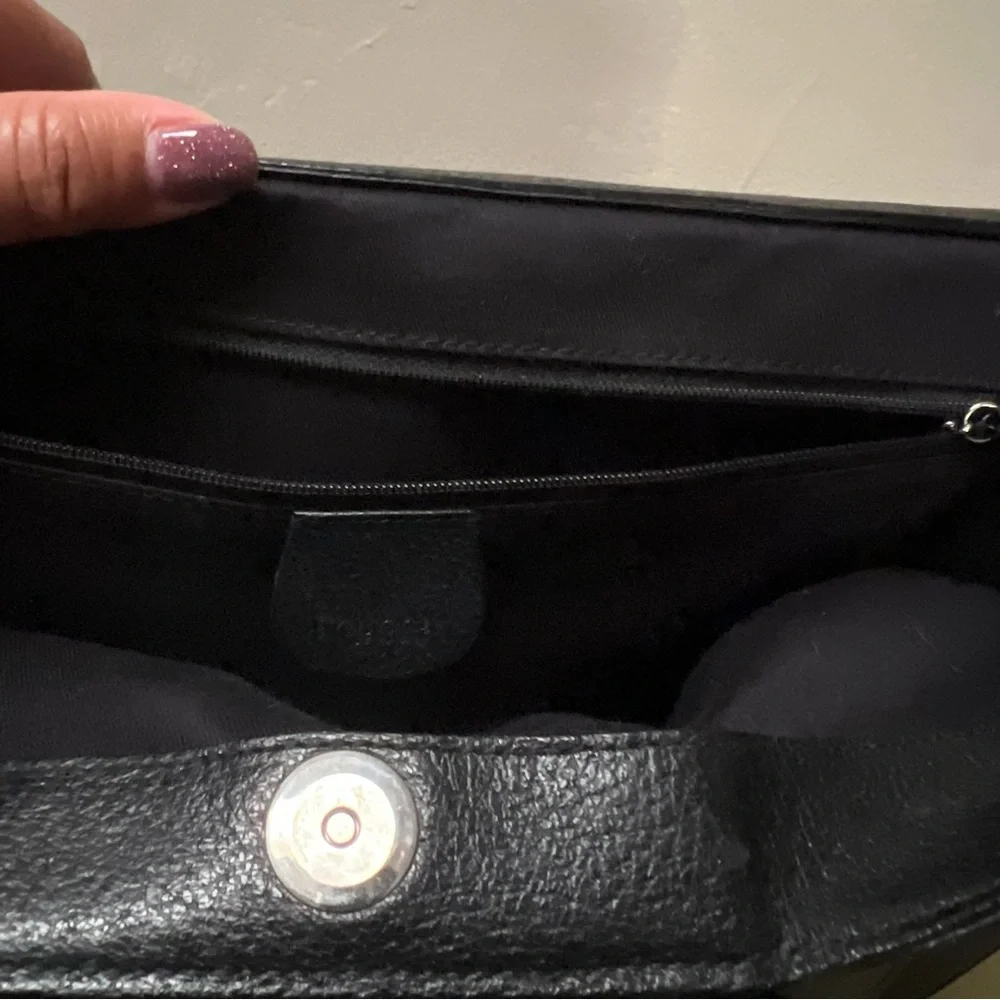 Gucci Large Leather Attache’ Laptop Tote Sleek Design w/ Metal Ring Handles. - Picture 3 of 15